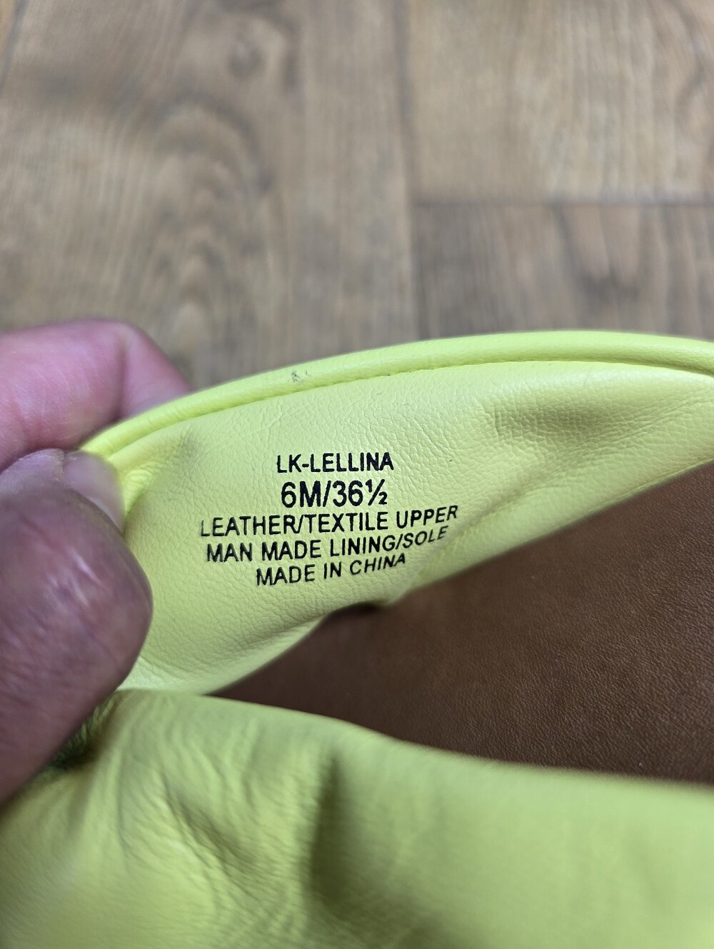 Lucky Brand Neon Yellow Platform Thong Sandals Size 6 - Picture 2 of 9